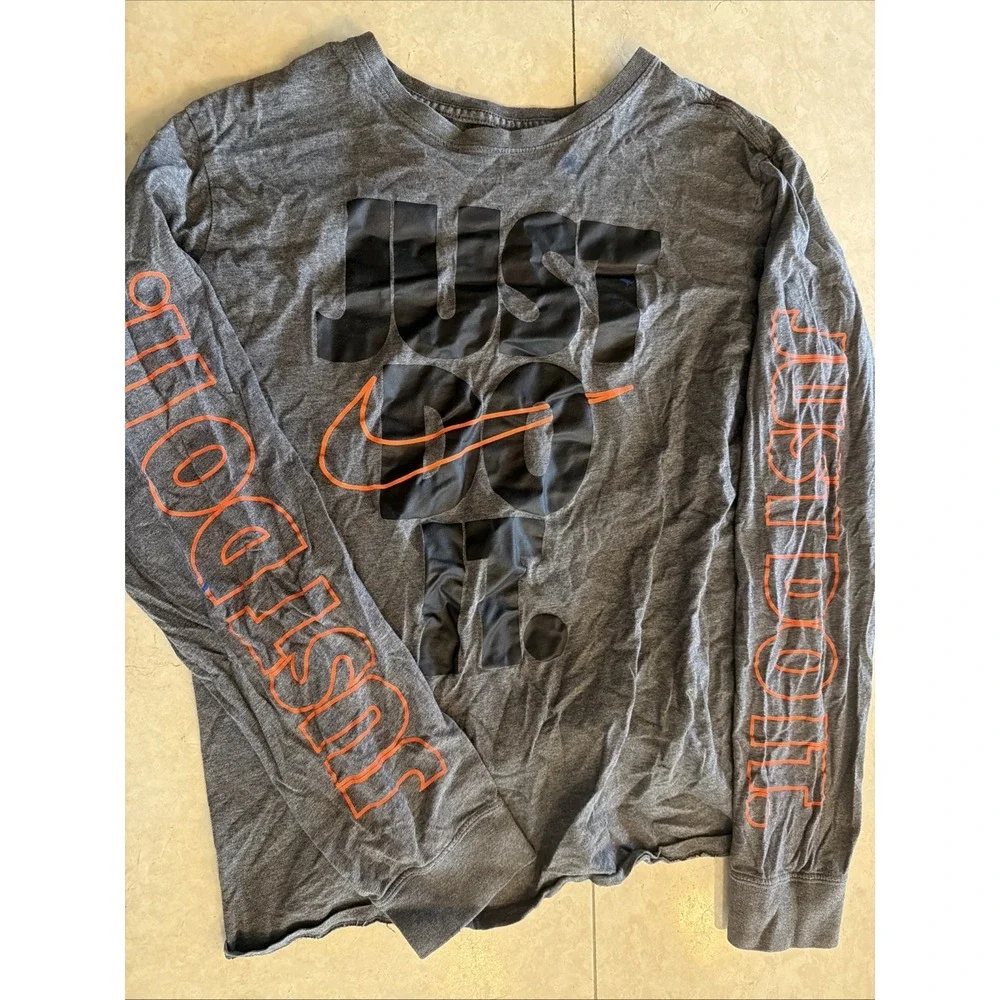 Nike Women Size L Grey Long Sleeve Just Do it Tshirt